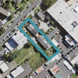 2/3 Buscomb Avenue, Henderson, Auckland