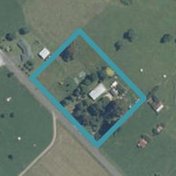 127 Packard Road, Motupipi