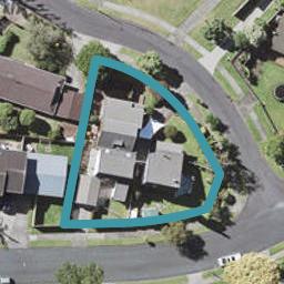 2/2 Sirius Place, Botany Downs, Auckland