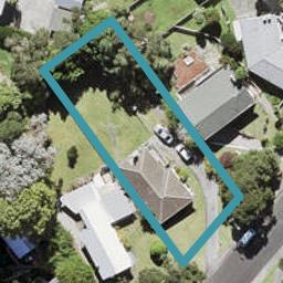 111 Cliff View Drive, Green Bay, Auckland