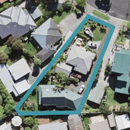 2/14 Riro Street, Point Chevalier, Auckland
