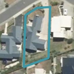 8 Hollyford Place, Aotea, Porirua