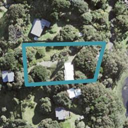 52 Garden Road, Piha, Piha