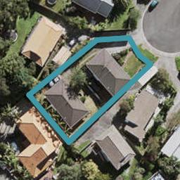 2/13 Exeter Place, Unsworth Heights, Auckland
