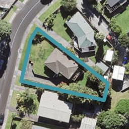 16 Lantana Road, Green Bay, Auckland
