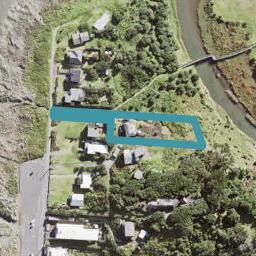 41 Marine Parade South, Piha