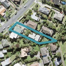 2/61 Deep Creek Road, Waiake, Auckland