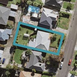 9 Dudding Avenue, Northcote, Auckland