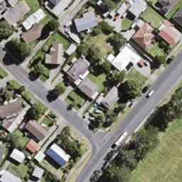 2/1 Farwood Drive, Henderson, Auckland