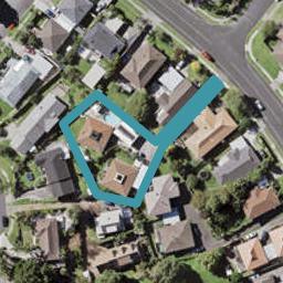2/89 Prince Regent Drive, Half Moon Bay, Auckland