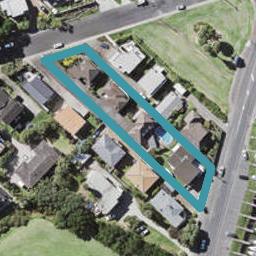 1/4 Commodore Parry Road, Castor Bay, Auckland