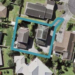 2/18 Mirabell Place, Golflands, Auckland