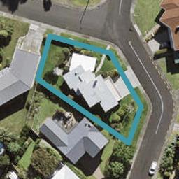 2 James Evans Drive, Northcote, Auckland