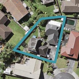 2/13 Mirabell Place, Golflands, Auckland