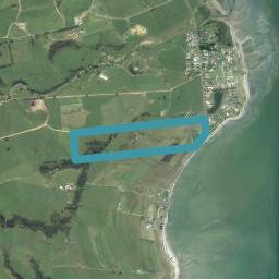 1135 East Coast Road, WHAKATIWAI, MIRANDA