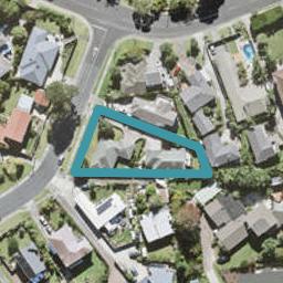 2/2 Law Street, Torbay, Auckland