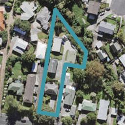 2/128 Triangle Road, Massey, Auckland