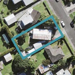 18 Crocombe Crescent, Beach Haven, Auckland