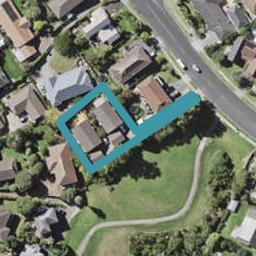 2/6 Lexington Drive, Botany Downs, Auckland