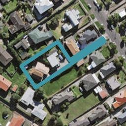 3/0 Hayr Road, Three Kings, Auckland