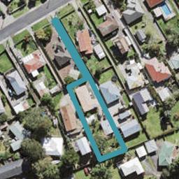 2/17 Fairclough Road, Beach Haven, Auckland