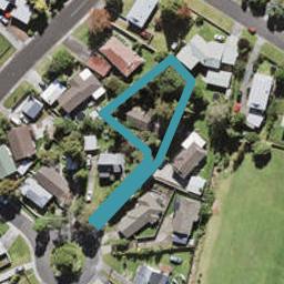 8 Ballial Place, West Harbour, Auckland