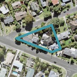 2/18 Wairere Road, Torbay, Auckland