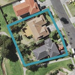 2/37 Pinewood Grove, Botany Downs, Auckland