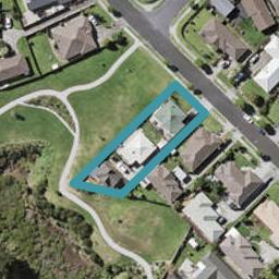 1/66 FRANK NOBILO DR, Golflands, Auckland