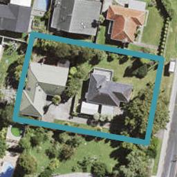 2/171 Atkinson Road, Titirangi, Auckland