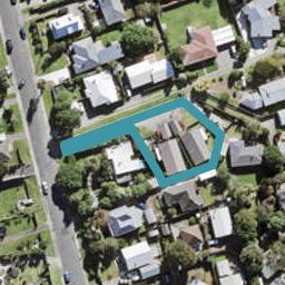 2/87B Lancaster Road, Beach Haven, North Shore City