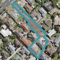 2/7 Spring Grove, Henderson, Auckland