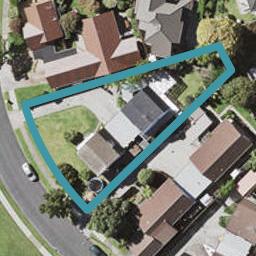 2/19 Galloway Crescent, Farm Cove, Auckland