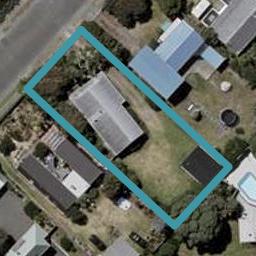 88 Field Way, Waikanae Beach, Waikanae