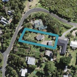 16 Queens Drive, Oneroa, Waiheke Island