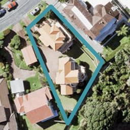 2/7 Churchill Road, Murrays Bay, North Shore City