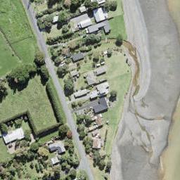 1672 East Coast Road, WHAKATIWAI, MIRANDA