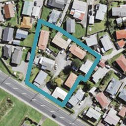 2/74 Parrs Cross Road, Henderson, Auckland