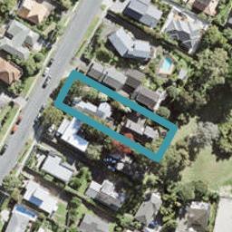 2/23 Deep Creek Road, Waiake, Auckland