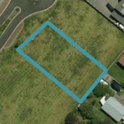 12 Fred Carr Place, One Tree Point