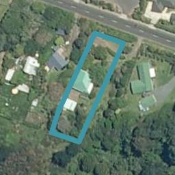2142 Awhitu Road, Pollok