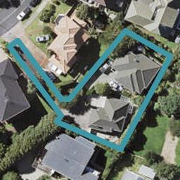 1/12 McCahill Views, Botany Downs, Auckland