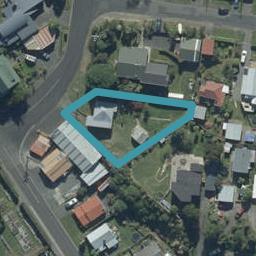 2 Wharfdale Street, Macandrew Bay, Dunedin