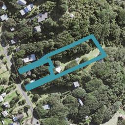 23 North Piha Road, Piha, Piha