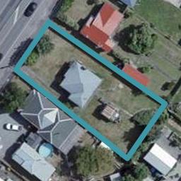 218 High Street North, Carterton