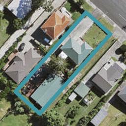 1/81 Awaroa Road, Sunnyvale, Auckland