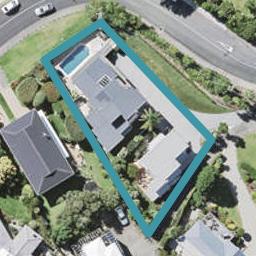 1/2 Newhaven Terrace, Mairangi Bay, Auckland