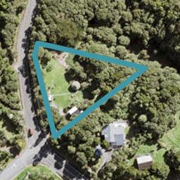 130 Piha Road, Piha