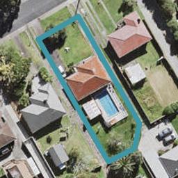 33 Fairclough Road, Beach Haven, Auckland
