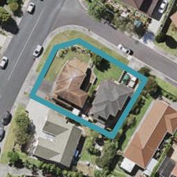 2/1 Delisle Place, Windsor Park, Auckland